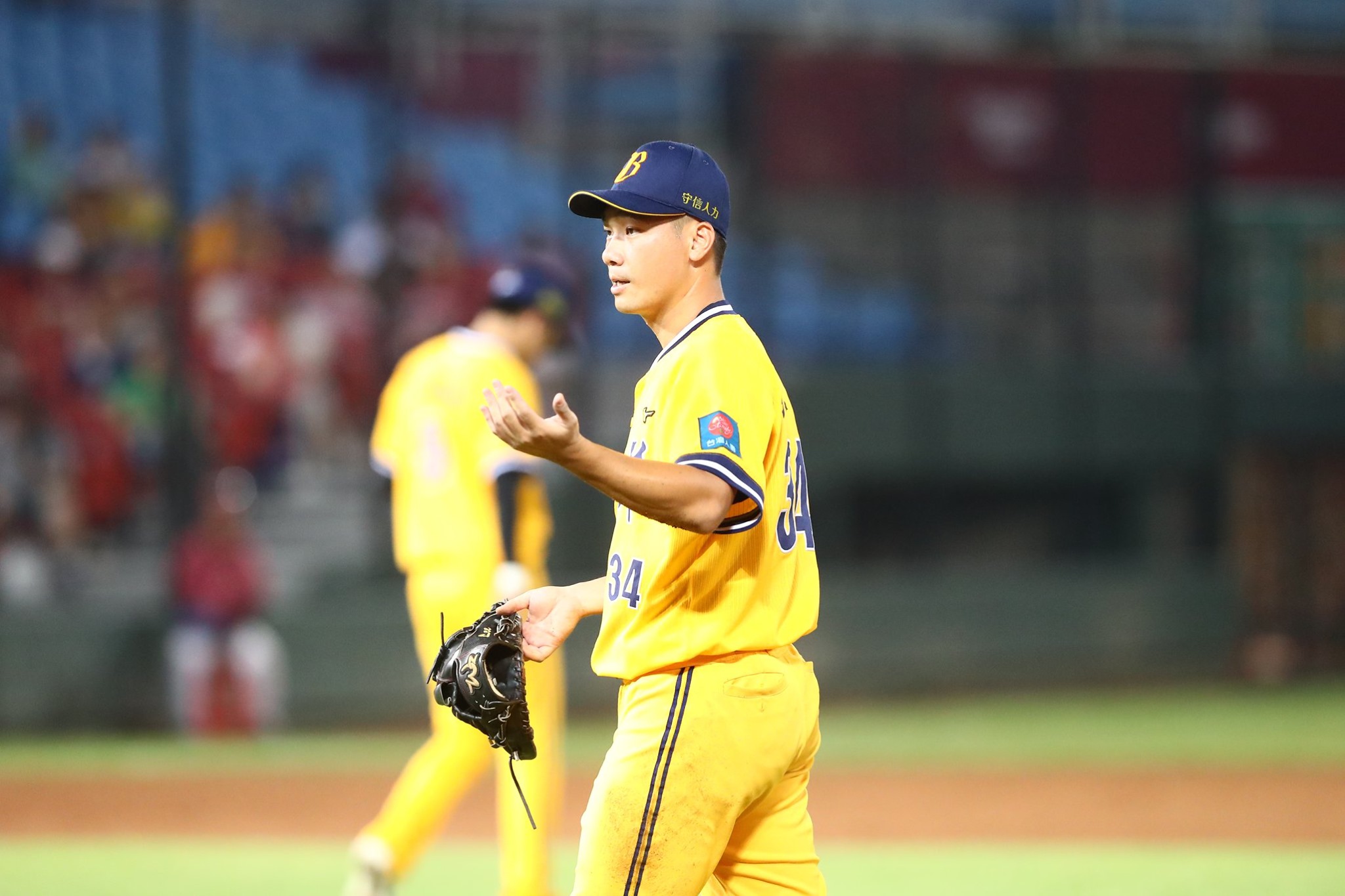 115731480 3198916743510317 6348381156553724343 O