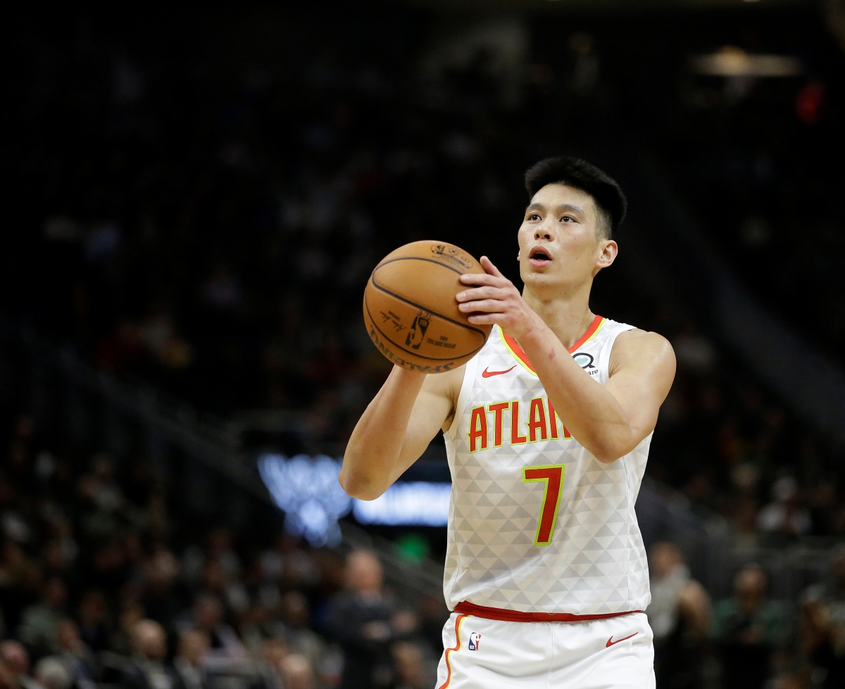 Hawks Bucks Basketball