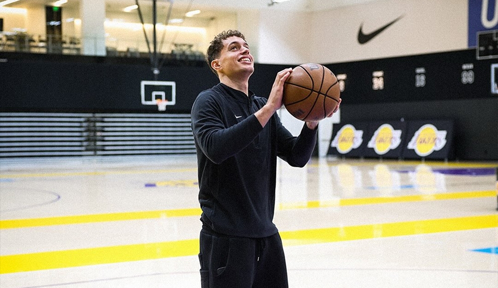 523355253 18523925695021875 1576474169867312933 N