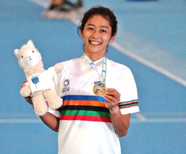 Line Album 劉懿萱 221104 7 C