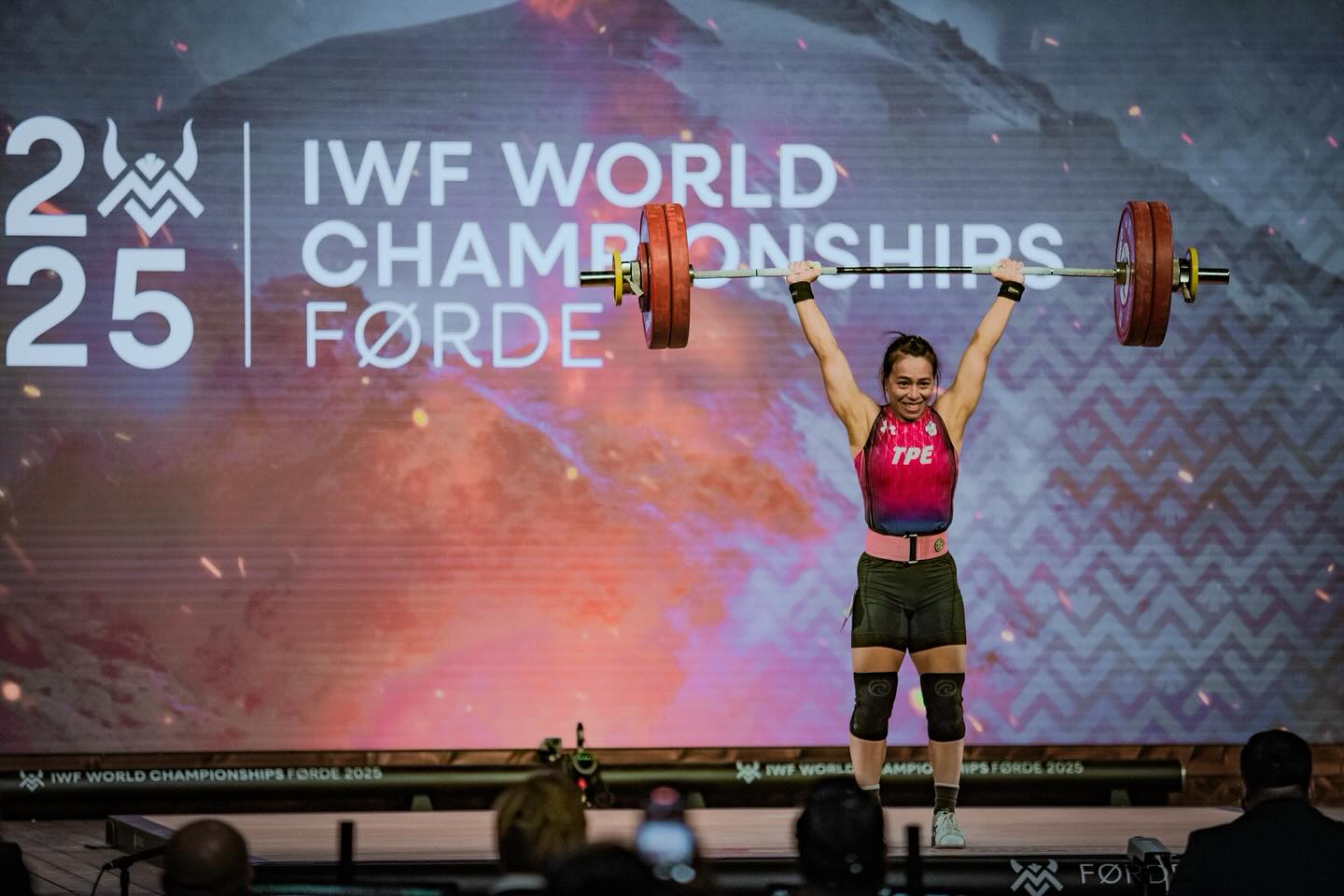 Saveclip.app 559964979 18399637738189688 8606047912628365508 N