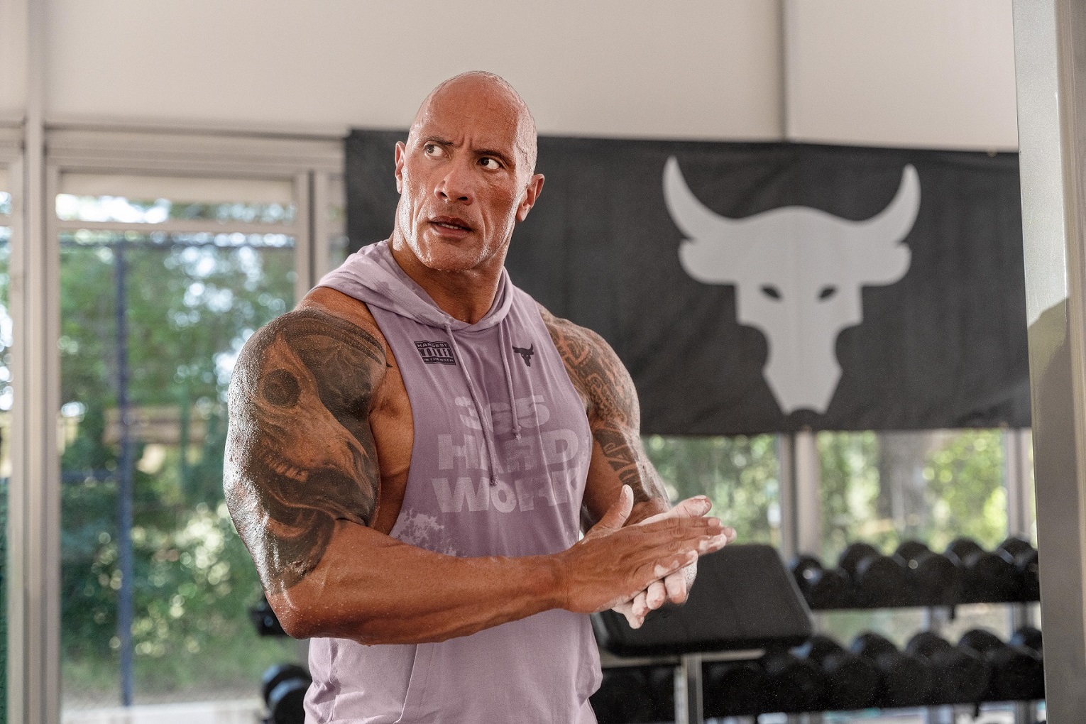 「project Rock Disrupt」系列訓練裝備，以紫色為主色調，靈感源自巨石強森健身搭配的hip Hop音樂。