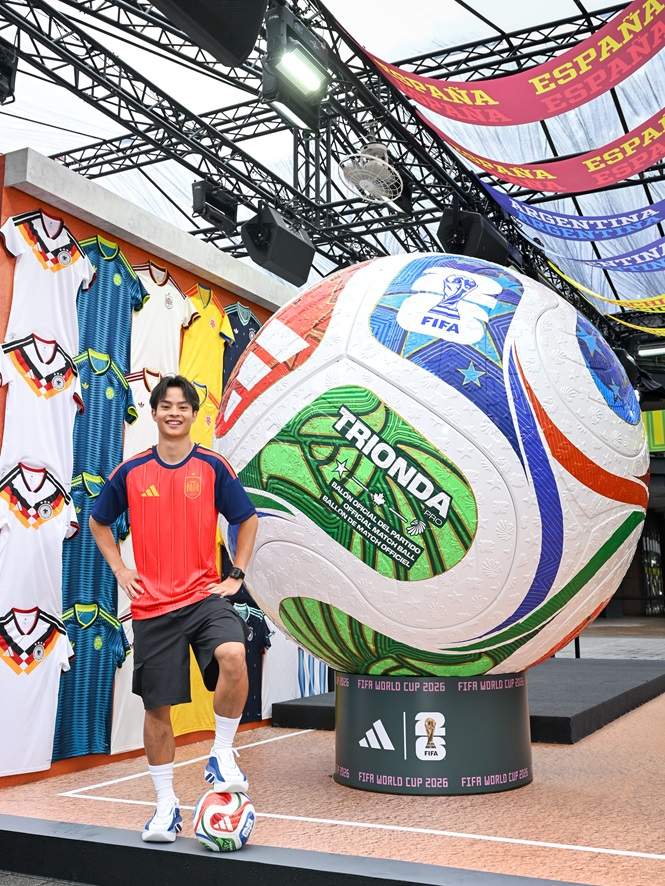 旅西球星袁永誠號召足球迷走進「adidas 2026 Fifa 世界盃足球街區」，感受世界盃熱潮。照片：adidas提供